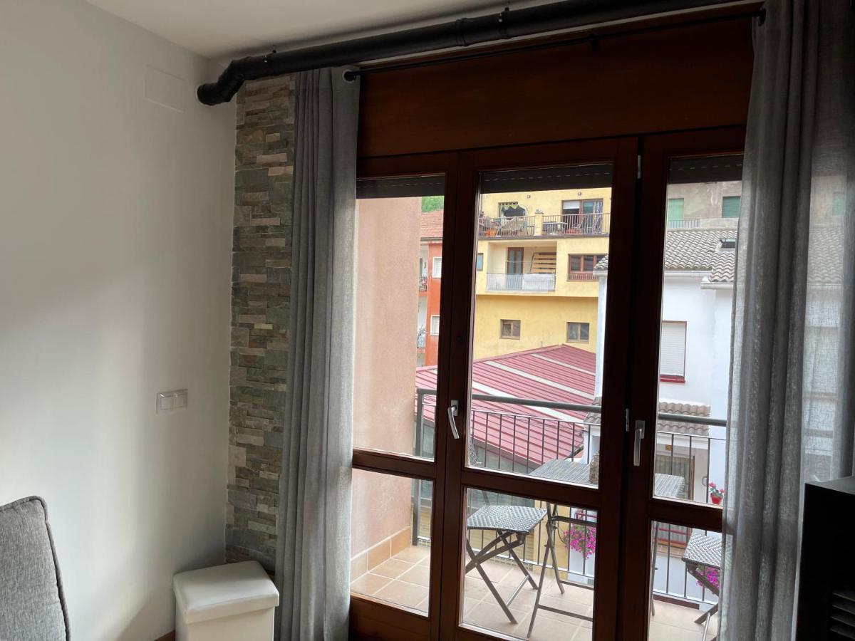 Piso Victoria Apartment Guardiola de Berga Bagian luar foto